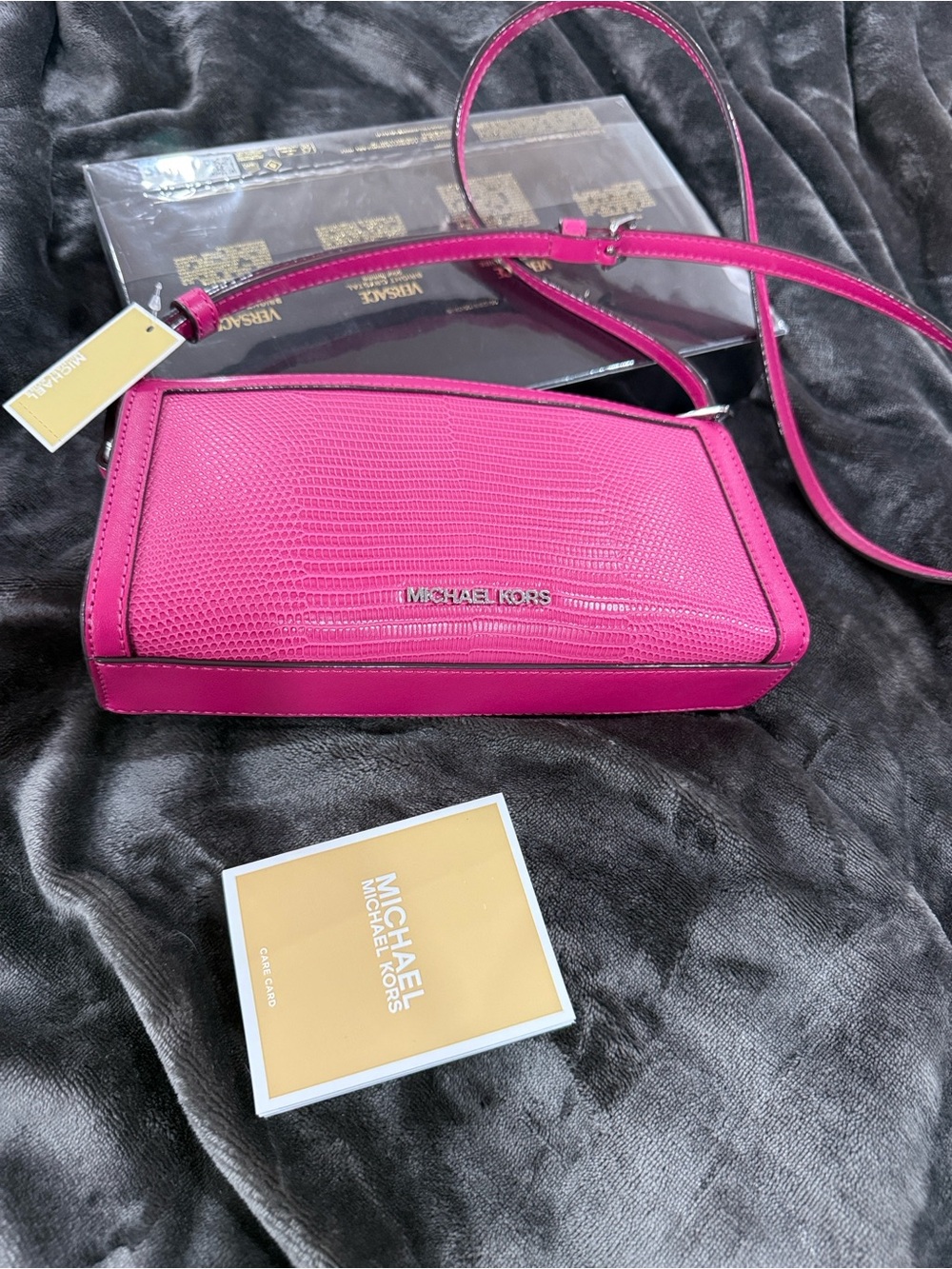 Michael Kors Jet Set Raspberry Lizard-Embossed Leather Crossbody - NWT - Picture 4 of 7